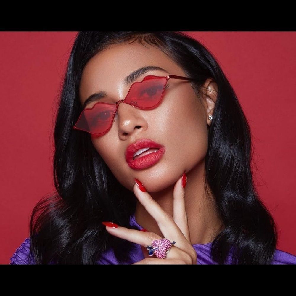 Roberi & Fraud & Kristen Noel Crawley Sunnies